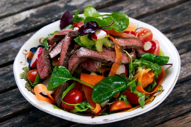 Spicy Beef Slices Meat Salad with Carrots, Tomatoes, Cucumber, P